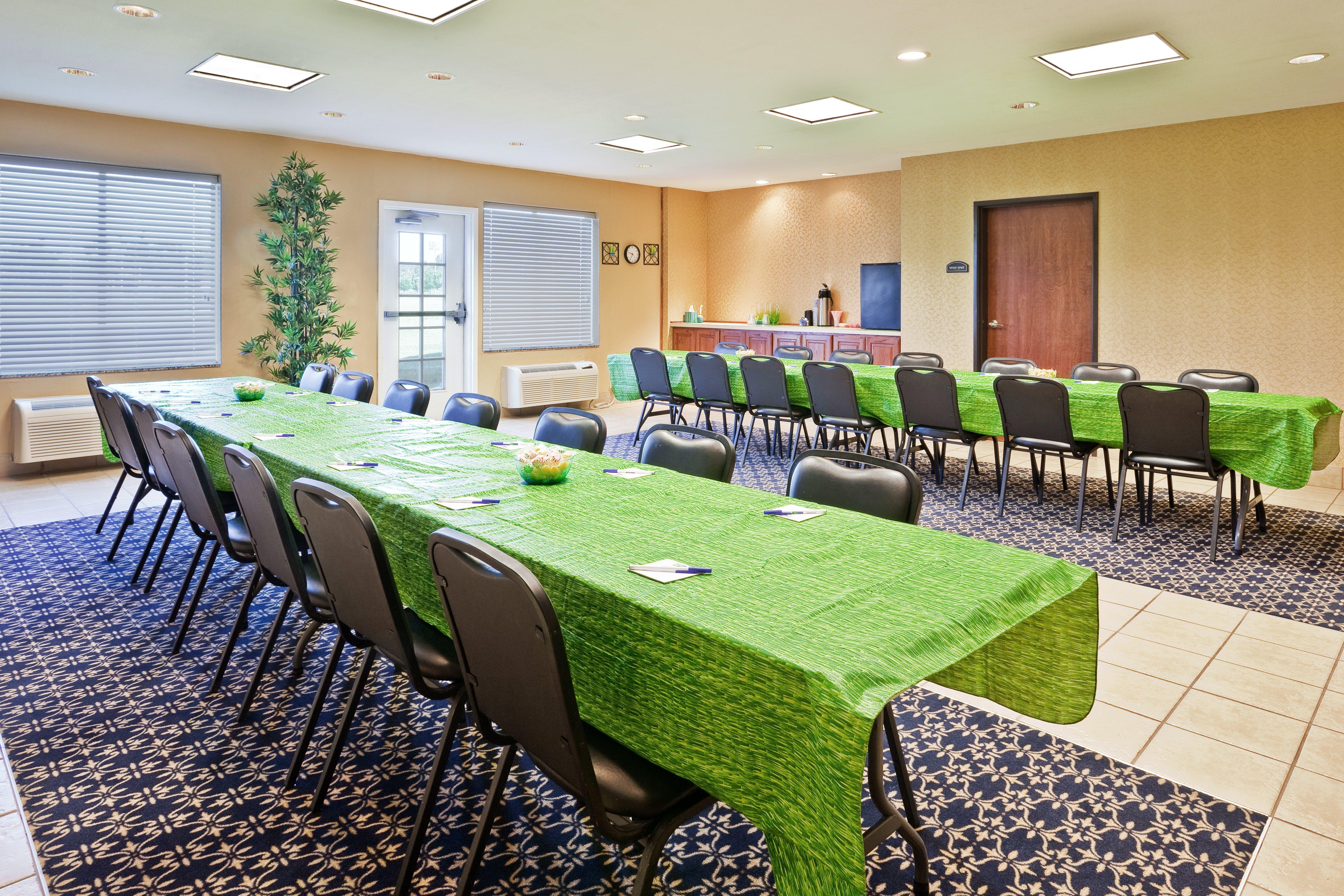 Holiday Inn Express Hotel & Suites Paragould By Ihg Exterior photo